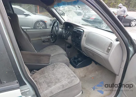 1995 Ford Explorer from USA, damaged, VIN 1FMDU32X1SZB33555